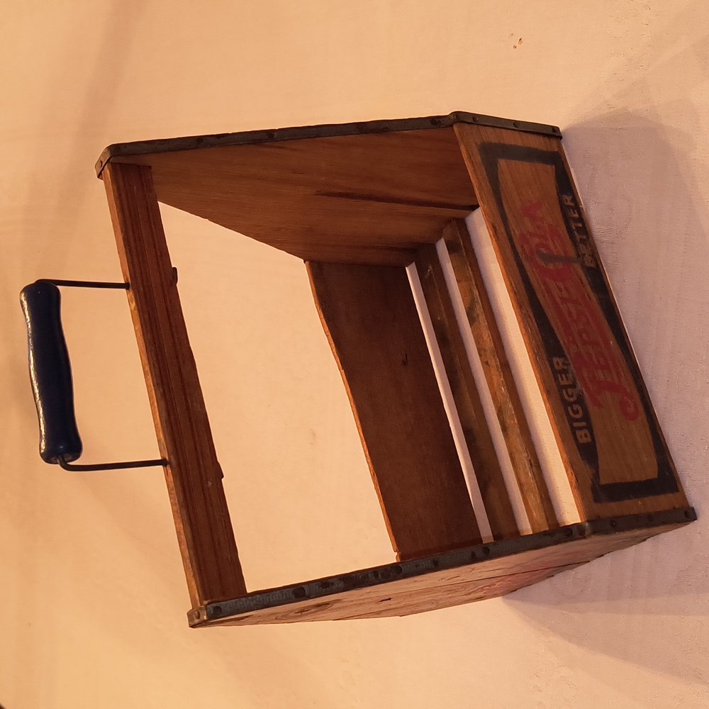Vintage Wooden Pepsi Carrier - Picture 2 of 16